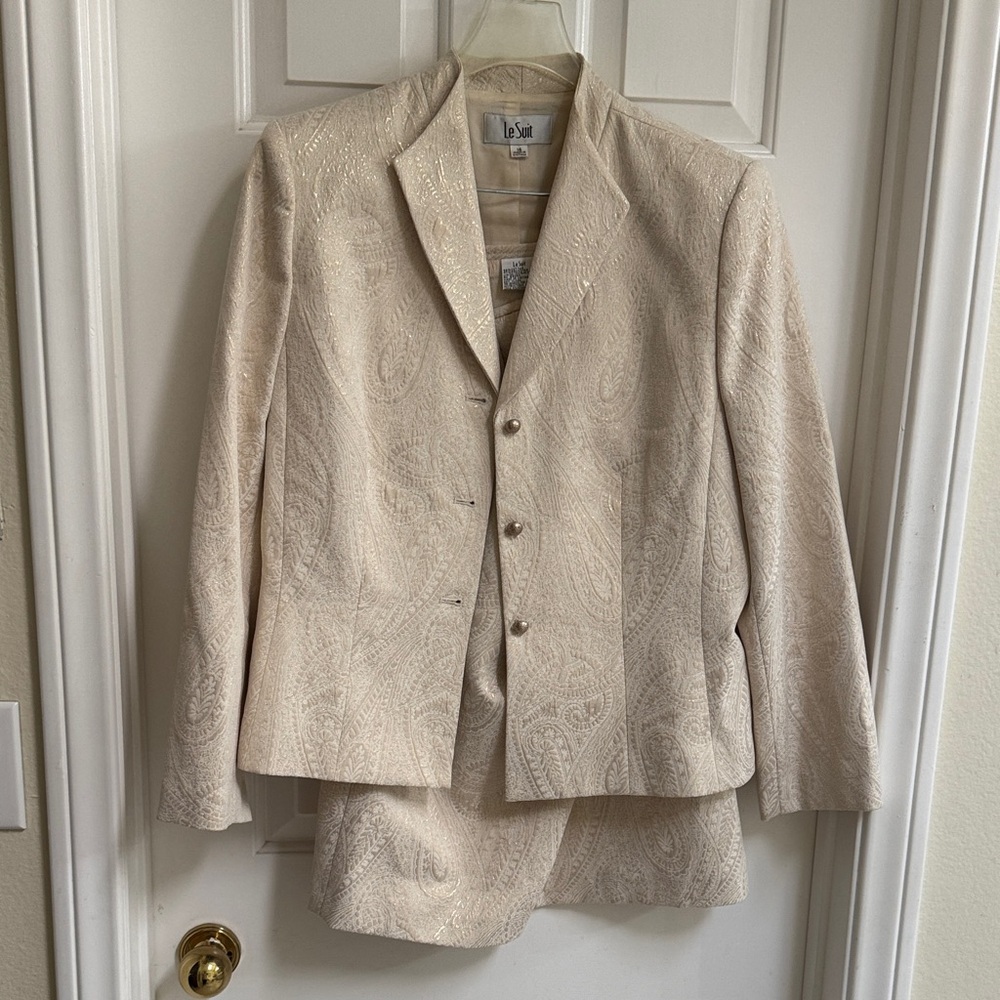 Le Suit Textured Cream Suit, Jacket and skirt.
